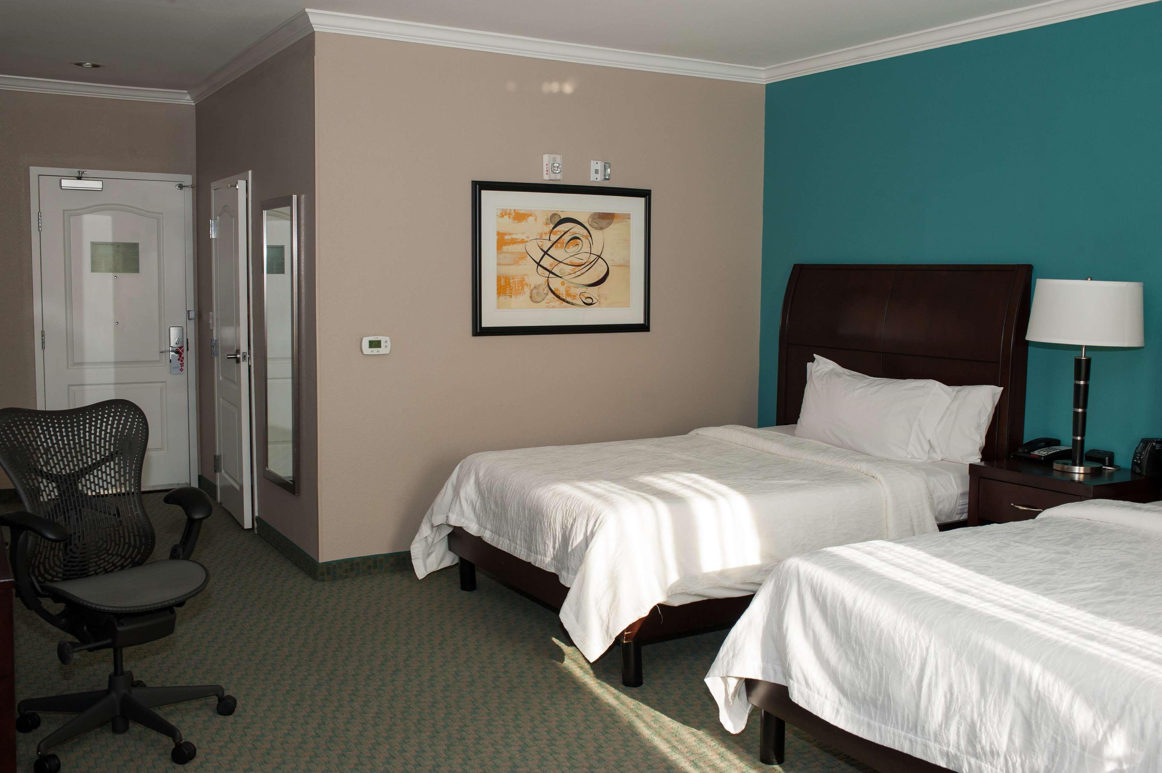 Hilton Garden Inn Тилер Екстериор снимка