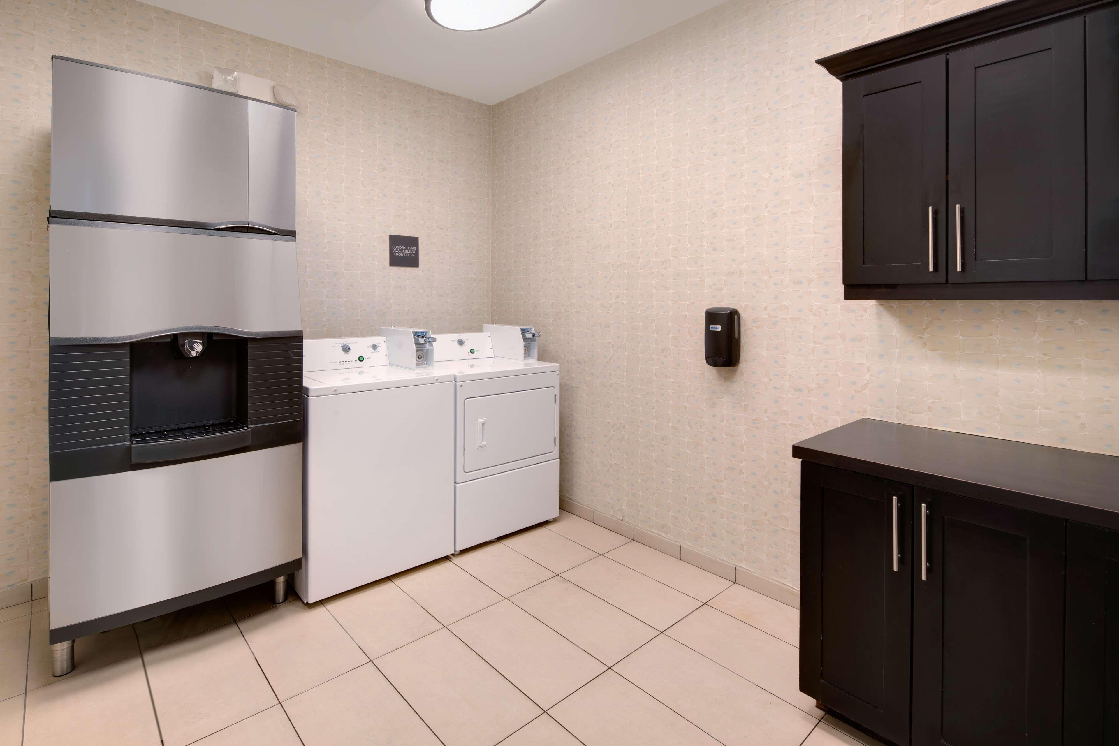 Hilton Garden Inn Тилер Екстериор снимка