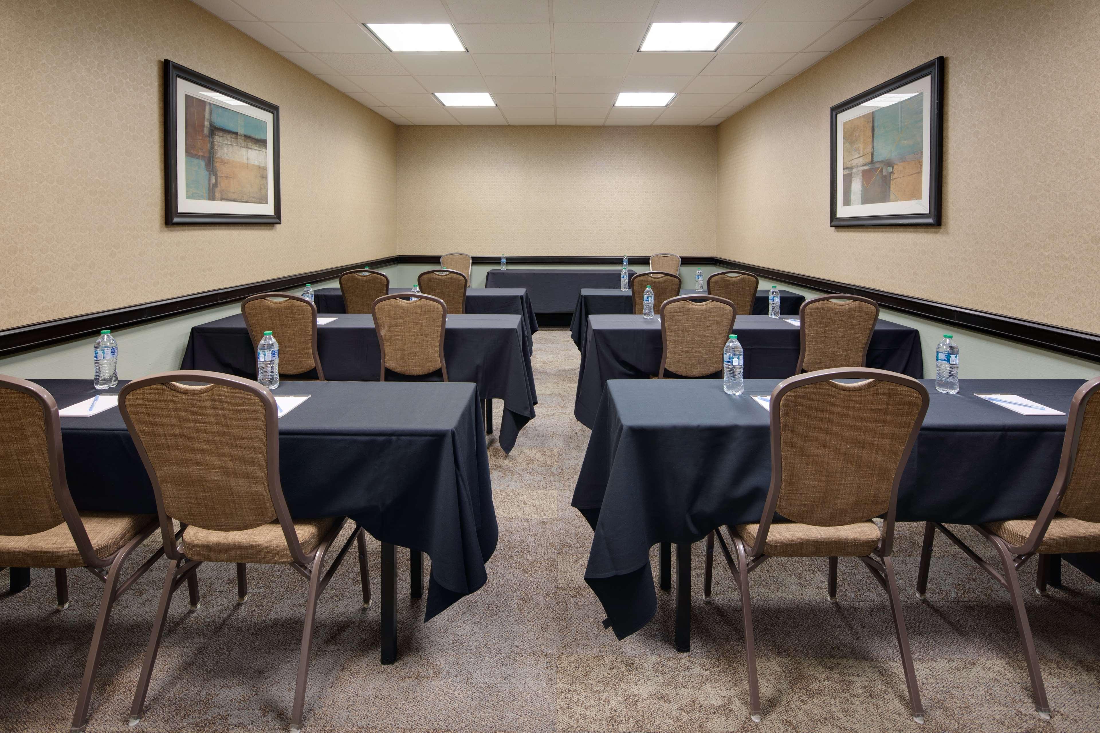 Hilton Garden Inn Тилер Екстериор снимка